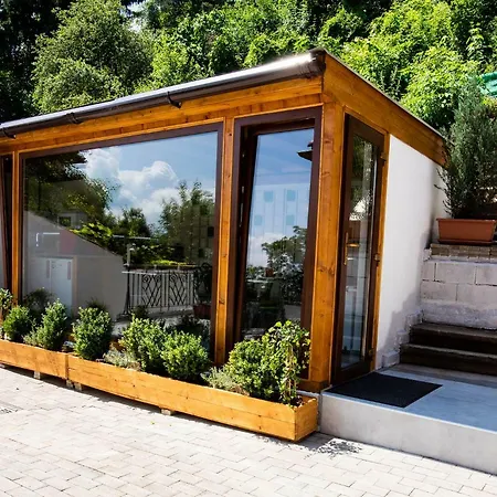 בית הארחה Casa Moritz בראשוב